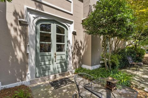 67 Legare Street Charleston SC 29401