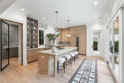 33 Duany Road Mount Pleasant SC 29464