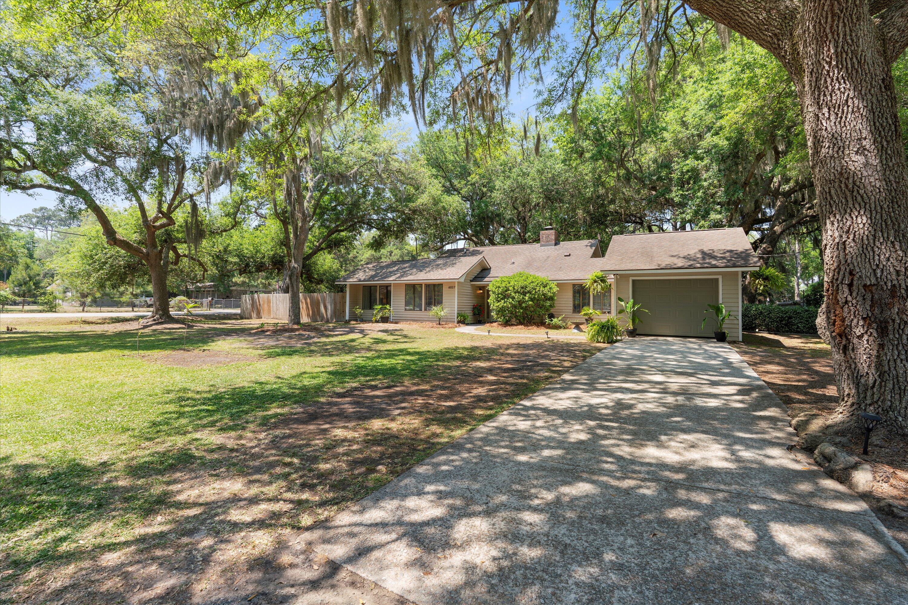 6027 Vaux Road Beaufort SC 29906