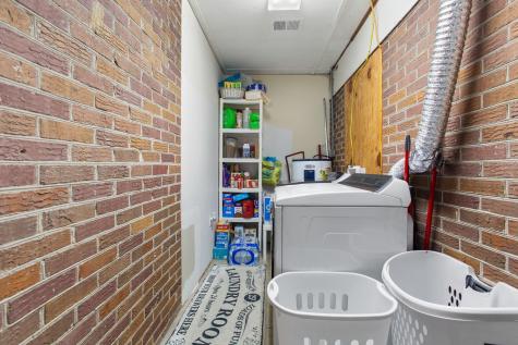 1936 Central Avenue Summerville SC 29483