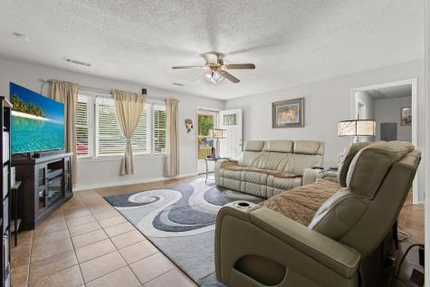 1936 Central Avenue Summerville SC 29483