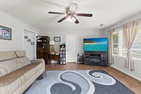1936 Central Avenue Summerville SC 29483