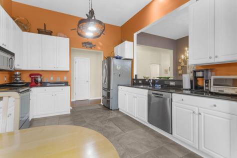135 Brady Street Charleston SC 29492