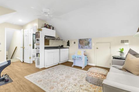 135 Brady Street Charleston SC 29492