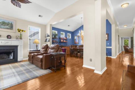 135 Brady Street Charleston SC 29492