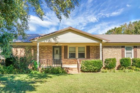 1763 Kingstree Highway Manning SC 29102