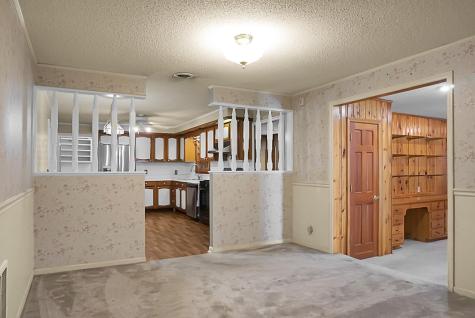 1763 Kingstree Highway Manning SC 29102