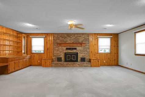 1763 Kingstree Highway Manning SC 29102