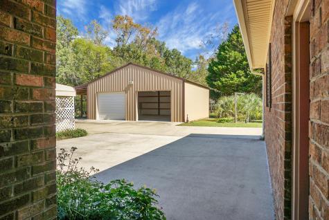 1763 Kingstree Highway Manning SC 29102