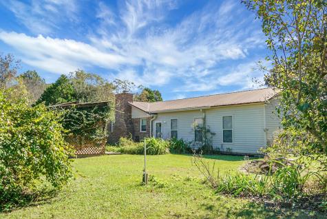 1763 Kingstree Highway Manning SC 29102