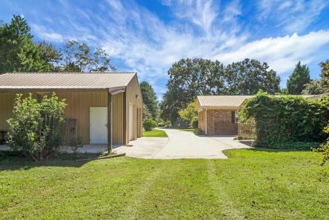 1763 Kingstree Highway Manning SC 29102
