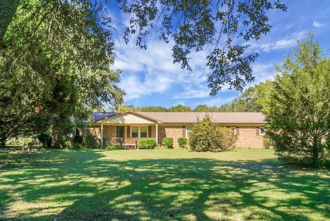 1763 Kingstree Highway Manning SC 29102