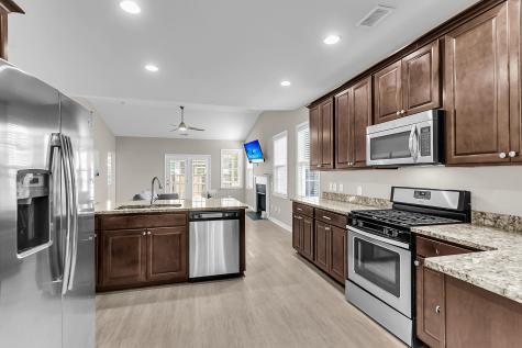 8113 Saveur Lane Charleston SC 29406