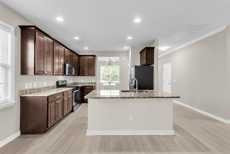 8113 Saveur Lane Charleston SC 29406