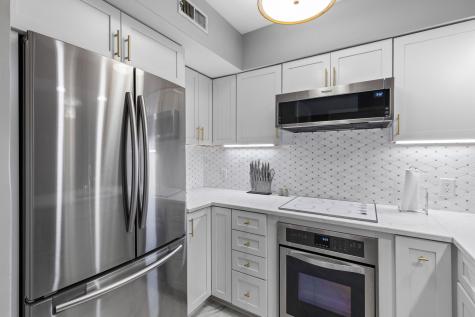 55 Ashley Avenue Charleston SC 29401