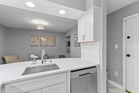55 Ashley Avenue Charleston SC 29401