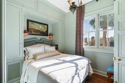 55 Laurens Street Charleston SC 29401