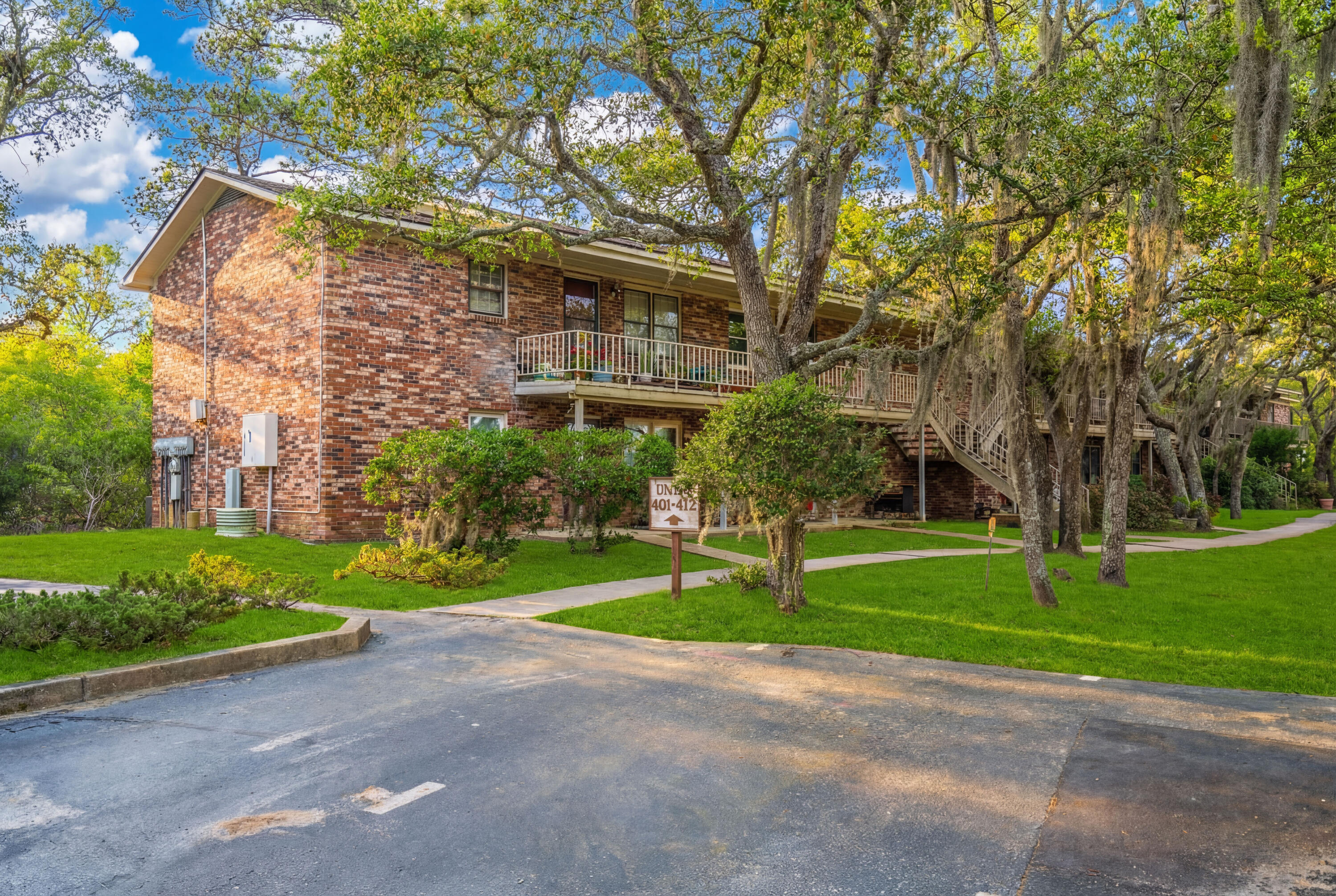 408 Saint Charles Court Charleston SC 29407