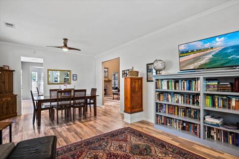 5411 Woodbreeze Drive North Charleston SC 29420