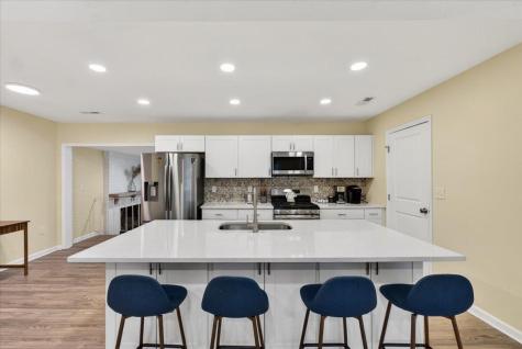 5917 Hagood Avenue Hanahan SC 29410