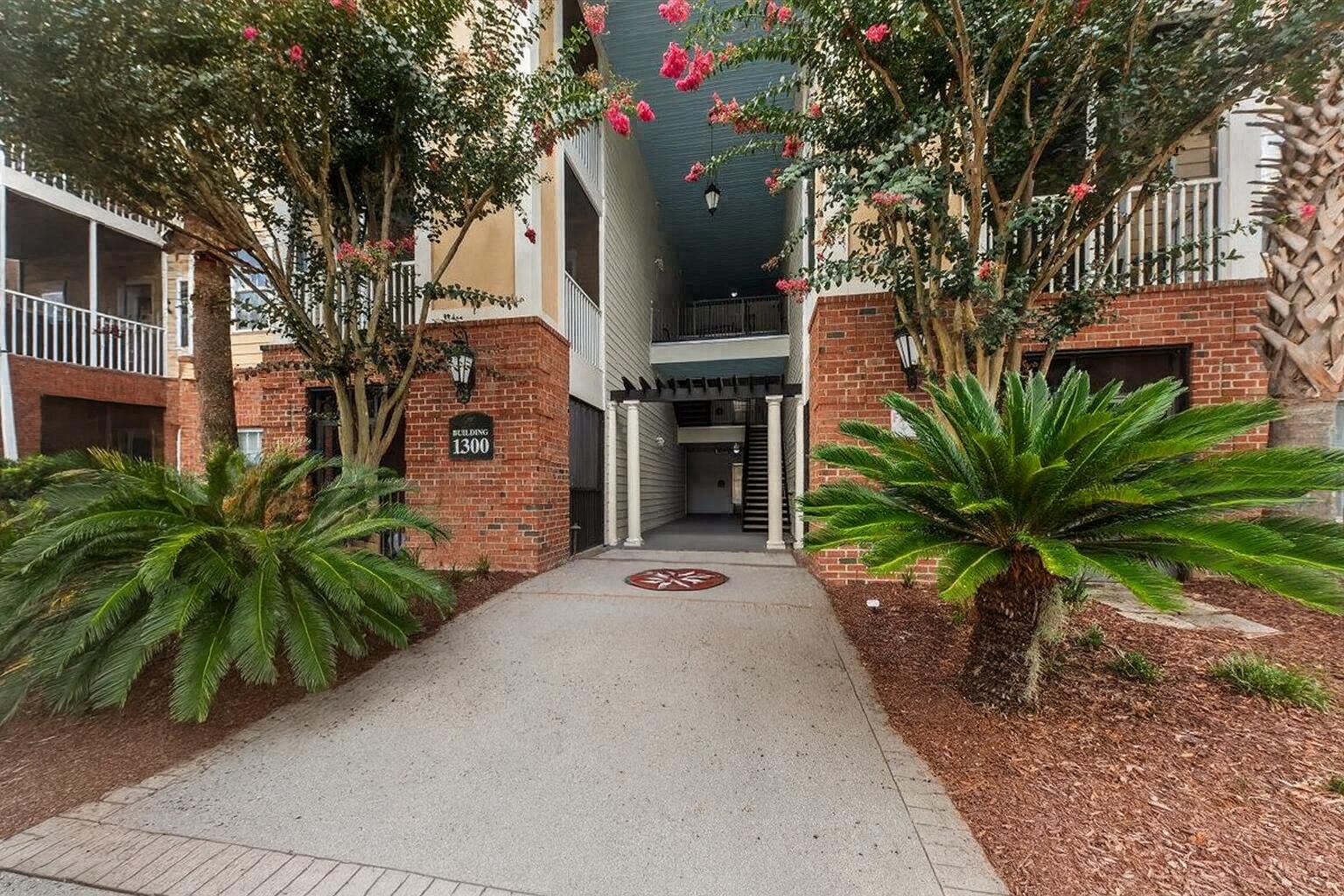 1301 Basildon Road Mount Pleasant SC 29466