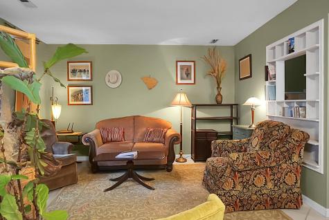 4326 Great Oak Drive North Charleston SC 29418