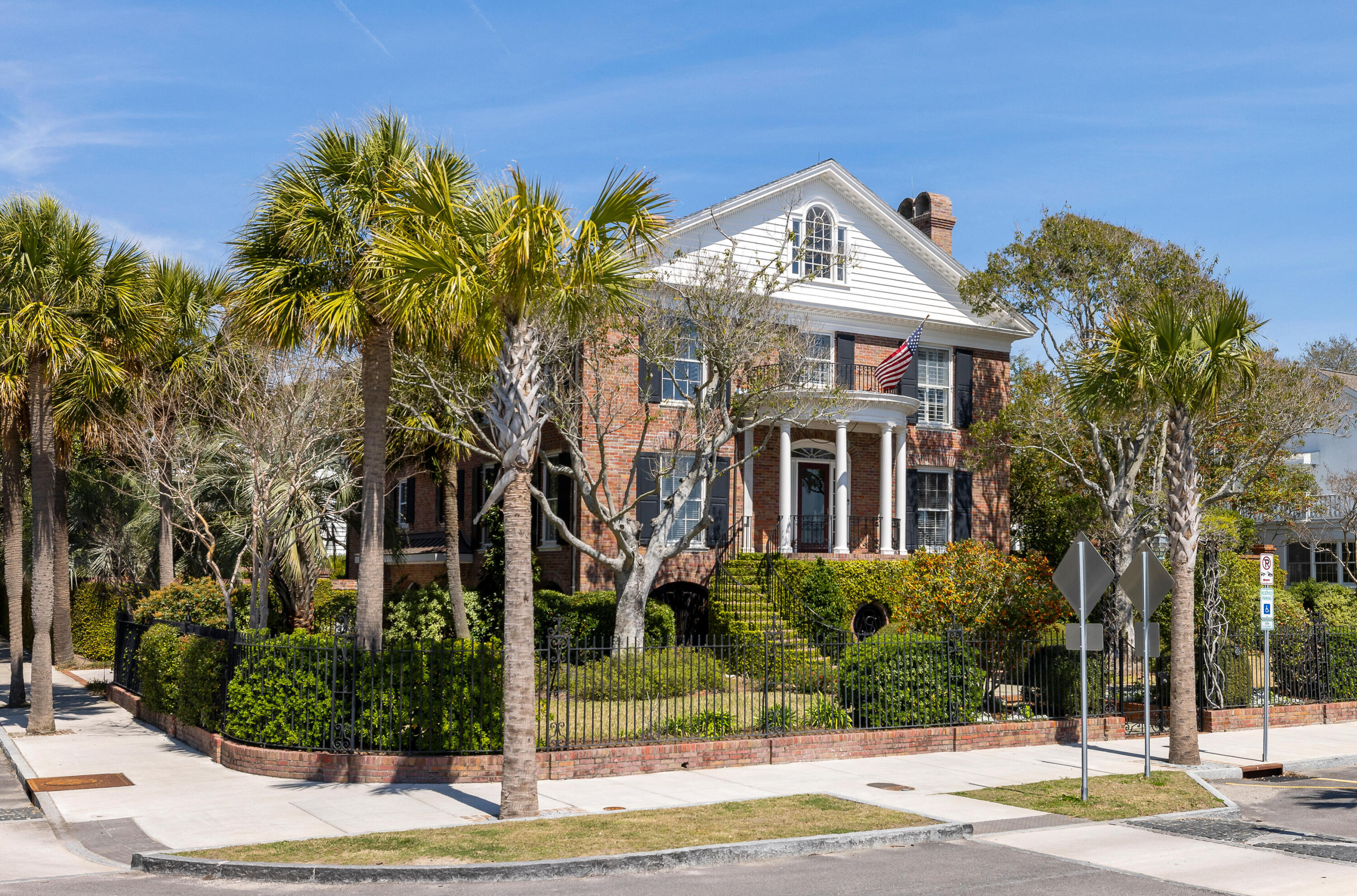 28 Murray Boulevard Charleston SC 29401