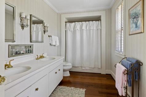 28 Murray Boulevard Charleston SC 29401
