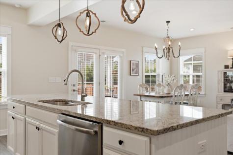 208 Lynx Lane Summerville SC 29483