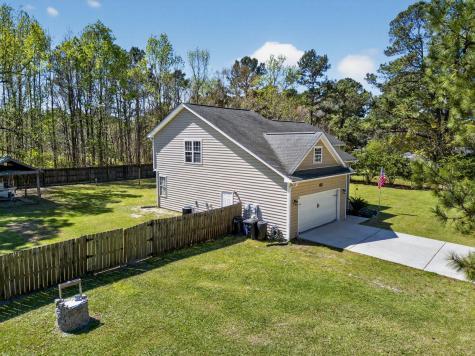 7389 Commodore Road Hollywood SC 29449