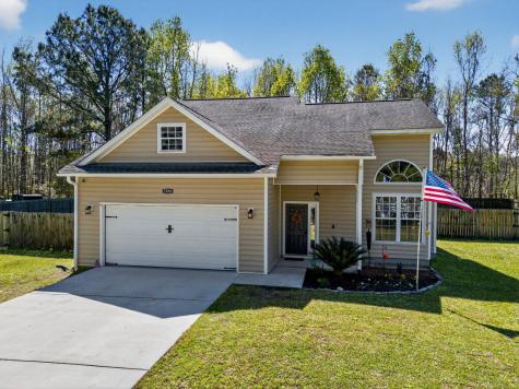 7389 Commodore Road Hollywood SC 29449