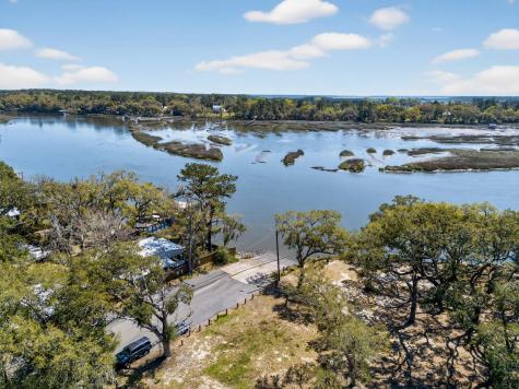 7389 Commodore Road Hollywood SC 29449