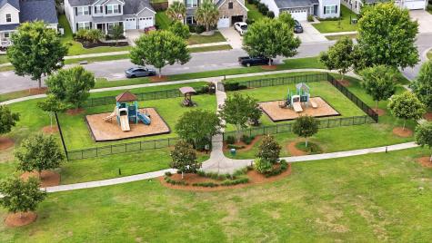 517 Spanish Wells Road Summerville SC 29486
