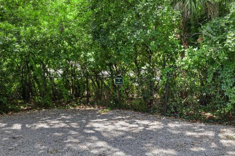 162 Spring Street Charleston SC 29403