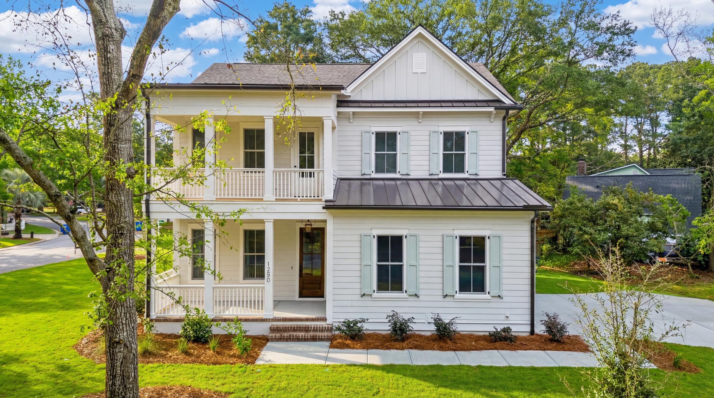 1250 W Vagabond Lane Mount Pleasant SC 29464