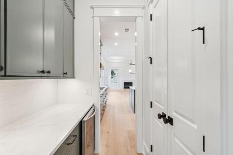 1250 W Vagabond Lane Mount Pleasant SC 29464