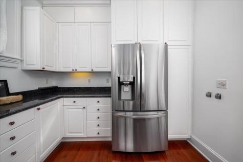 180 Broad Street Charleston SC 29401