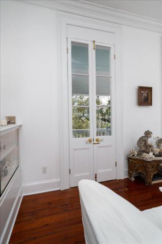180 Broad Street Charleston SC 29401