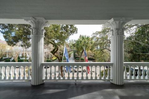 180 Broad Street Charleston SC 29401
