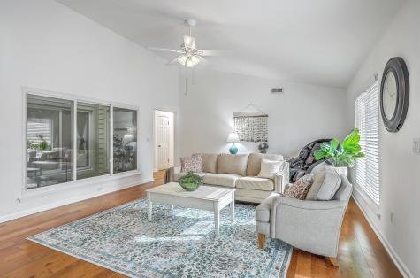 201 Sweetbriar Road Summerville SC 29485