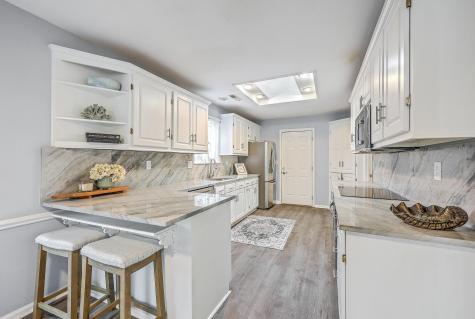 201 Sweetbriar Road Summerville SC 29485