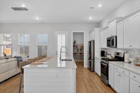 1963 Longhorn Lane Summerville SC 29485