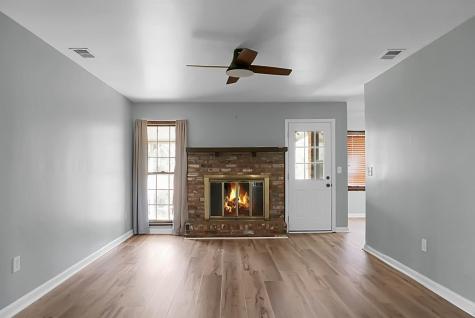 1142 Brookside Drive Hanahan SC 29410