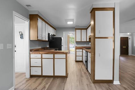 1142 Brookside Drive Hanahan SC 29410