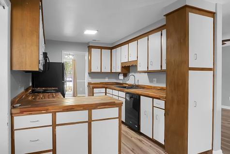 1142 Brookside Drive Hanahan SC 29410