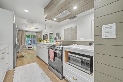 1561 Blaze Lane Charleston SC 29412