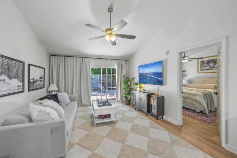 1561 Blaze Lane Charleston SC 29412
