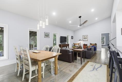 1584 Periwinkle Drive Mount Pleasant SC 29466
