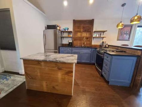 4879 Sam King Road Hollywood SC 29449