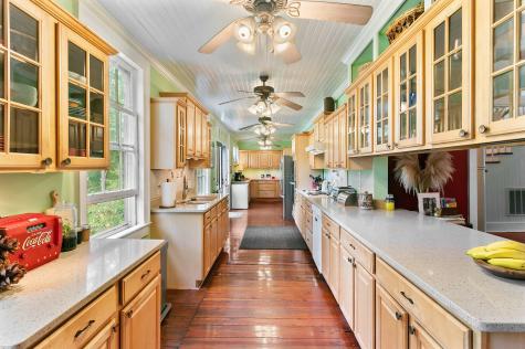 516 Central Avenue Summerville SC 29483